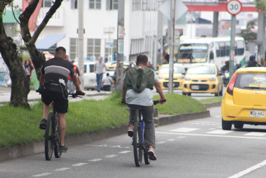 El carril ciclopreferencial sobre la avenida Santander comprende desde el Batallón Ayacucho hasta el sector de Fundadores. Las obras proyectadas solo incluirán el tramo entre el sector de El Cable y Fundadores.