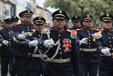 Es tradicional que los militares hagan parte de la programación que las administraciones preparan para esa fecha.