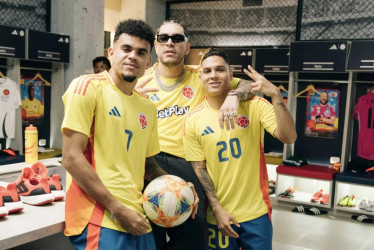 De izq. a der., Luis Díaz, Ryan Castro y Juan Fernando Quintero.