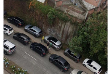 Así se encontraban los andenes del barrio Guayacanes horas antes del partido del Once Caldas.