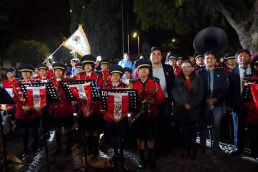 Banda de la Institución Emblemática Mercedes Cabello de Carbonera.