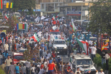 El 2 de julio del 2004, un día después de lograr el título de la Copa Libertadores, Manizales acompañó al Once Caldas en una caravana por la ciudad.