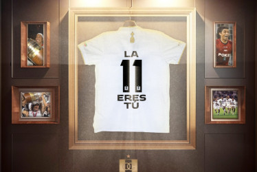 La camiseta número 11 ya no será usada por el Once Caldas. Se la dejará a sus hinchas.