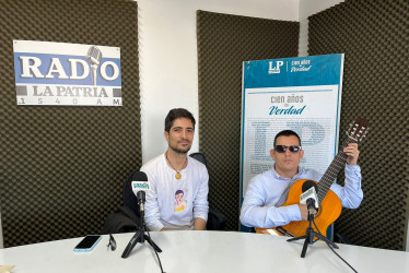 Eme Cafuné y Alejandro Flórez, cantautores manizaleños. 