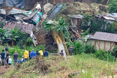 Varias viviendas colapsaron en Santa Rosa