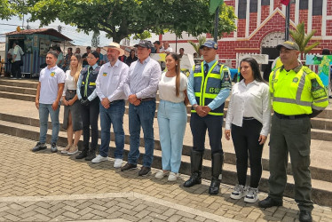 Palestina cuenta con agentes de Tránsito, no los tenía. Velarán para que se cumpla la reglamentación en materia de movilidad.