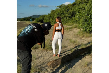 Andrea, hija de Gustavo Petro, promocionará su marca de ropa deportiva en la COP16. 