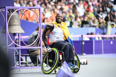 Mauricio Valencia es conocido como el 'vampiro del paratletismo' por sus colmillos afilados. Suma su quinta medalla en la historia de los Paralímpicos.