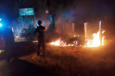 Incendio en la vereda Cantadelicia de Neira.