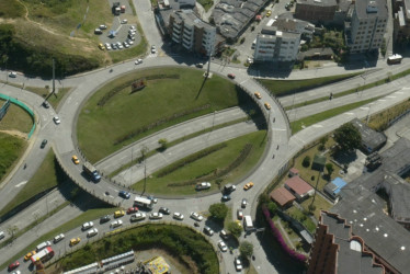 En la glorieta de San Rafael habrá cierre viernes y sábado para continuar los trabajos de asfalto en la vía.