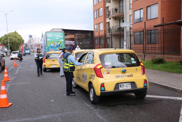 Entérese de los números de las placas que tienen restricción este viernes en las capitales del Eje Cafetero. 