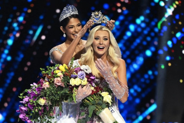 Victoria Kjaer, de Dinamarca, fue coronada como Miss Universo 2024.