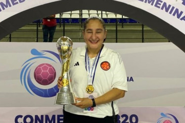 Bibiana Martínez Torres, la entrenadora de Caldas que fue campeona con Colombia en el Suramericano de Fútbol Sala.