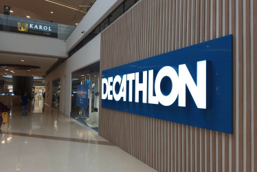 Decathlon está ubicada en el centro comercial Mallplaza en Manizales.