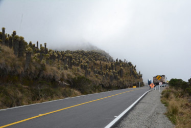 La medida de pico y placa ambiental se inicia desde el sector de La Esperanza (Manizales) hasta Murillo (Tolima), por la vía que bordea el volcán Nevado del Ruiz.