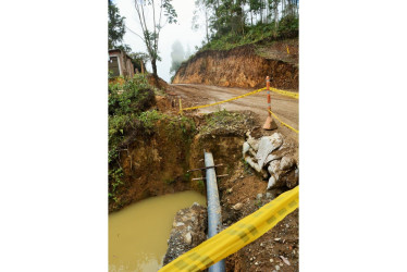 En la vía Riosucio-Jardín solo se construyeron 2 kilómetros de 6,5 kilómetros estipulados en el contrato, apenas el 31%.