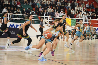 El debut de la Selección Caldas no fue el esperado y cayó ante Cundinamarca en el baloncesto femenino de los I Juegos Nacionales Juveniles.