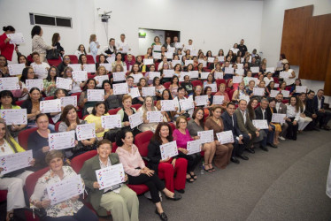 116 personas recibieron un certificado como cuidadoras. 