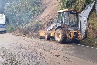 El derrumbe se presentó en el tramo entre Padua y Petaqueros.