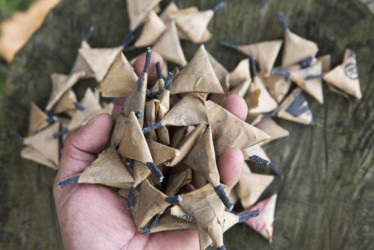 Aléjese de todo elemento que contenga pólvora