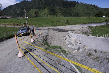 Así se ven las obras paralizadas y abandonadas por el contratista Consorcio Vial Nazareth.