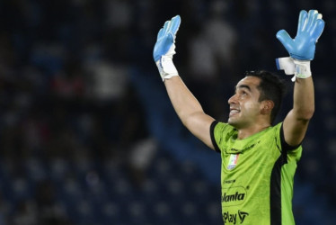 James Aguirre, el portero del Once Caldas, figura en el Metropolitano de Barranquilla.