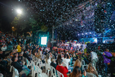 Popular, baladas, reguetón, 'chucu chucu' y rap, entre los géneros que acompañan las fiestas decembrinas en Manizales. 10 ciudadanos escogieron sus temas imprescindibles para cerrar el 2024. Vea los artistas escogidos. ¿Qué canción incluiría usted?