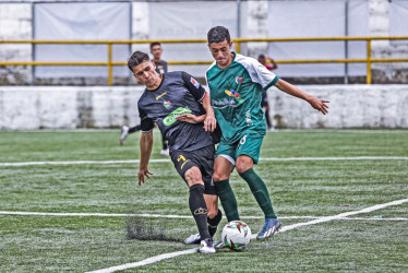 La Academia Olimpia Pinturas Pabón (verde) jugará su primera final de Copa LA PATRIA luego de eliminar al Once Caldas B. El equipo es dirigido por Ancízar Valencia.