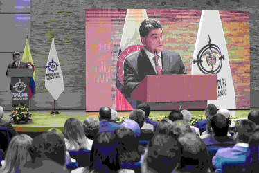 Eljach prometió priorizar el trabajo en las regiones, el diálogo, el consenso y la protección de la infancia.