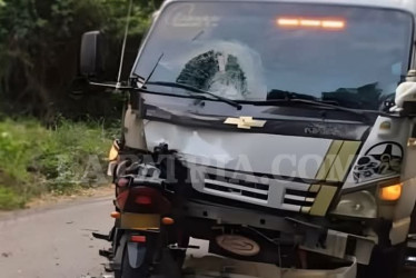 El accidente se registró entre Belén de Umbría y Remolinos.