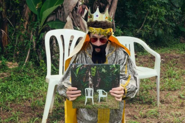 Bad Bunny estrena su esperado álbum 'Debí tirar más fotos'