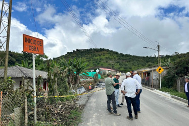 Tramo en la vía  Salamina - Pácora. La obra se inaugurará a finales de enero. 