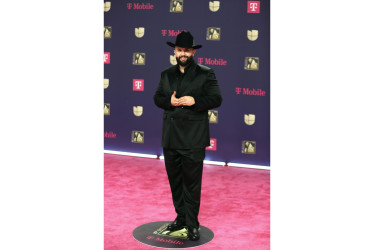 Carín León fue uno de los ganadores. 