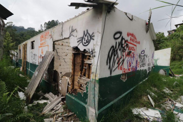 Infraestructura de la Sede B, Centro de Integración Popular (CIP), del Instituto Manizales, en el barrio Holanda, en un sector entre El Galán y la quebrada Olivares. 