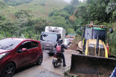 13 vías de Caldas tienen obras en curso o derrumbes este martes (18 de febrero). En Villamaría las lluvias causaron el cierre de una vía, que ya fue despejada.