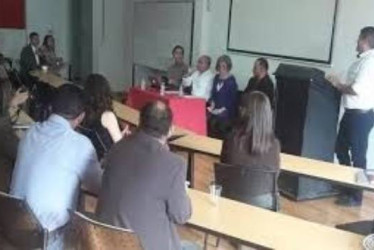 Foto I Cortesía para LA PATRIA  La Universidad de Caldas ofrece un doctorado en educación. En la foto la apertura de la IV cohorte. Yasaldez Eder Loaiza, director del doctorado, denuncia que en el país hay una oferta, desde el extranjero, de doctorados de baja calidad. 