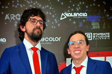 Los comediantes Camilo Pardo y Camilo Sánchez tendrán una gira de seis paradas por España con su noticiero Fucks News.