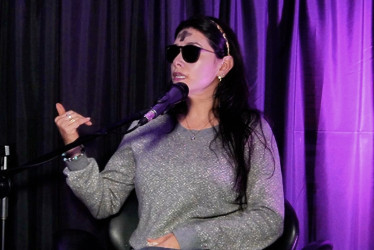 Luz Elena Herrera, madre cabeza de hogar y vendedora informal de Manizales, es la invitada del tercer episodio de 'Mujeres que marcan el camino', pódcast de LA PATRIA.