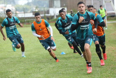 Juan Felipe Castaño, caldense, defensor central, tendrá la oportunidad hoy de jugar con la camiseta del Once Caldas. Reciben a Alianza, tres días antes de la Copa Suramericana.