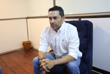 Andrés Felipe Aristizábal Parra, exalcalde de Villamaría, habló con LA PATRIA. Tiene domiciliaria, con permiso para trabajar.