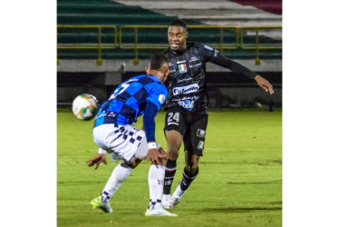 Con una nómina mixta, el Once Caldas no fue capaz de ganarle al Boyacá Chicó en Tunja. Terminaron 0-0 y con dos expulsiones para cada equipo.