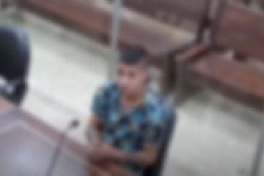 El joven de 20 años detenido. La comunidad señaló al, al menos, 4 personas.