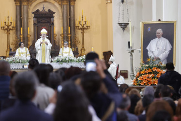 El cardenal Rubén Salazar presidió este martes una eucaristía en la Catedral Primada de Colombia, ofrecida por el papa Francisco.