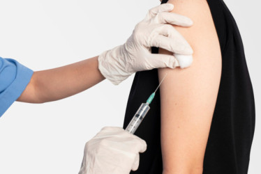 Evite complicaciones severas o la muerte con la vacuna de la fiebre amarilla.