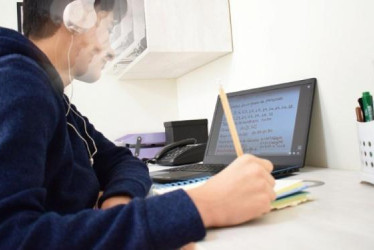 Los 5 mejores humanizadores de IA para hacer que el texto generado por IA sea indetectable