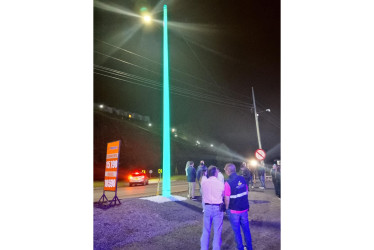 Iluminación en la vía Panamericana