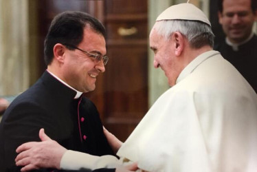 El adiós al papa Francisco: funeral, sorpresas y futuro del pontificado desde la perspectiva del monseñor manizaleño Humberto González Franco, quien habla de lo que pasará tras la muerte del pontífice.