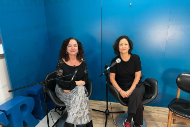 Las escritoras colombianas Adriana Villegas y Pilar Quintana