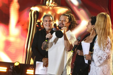 Alejandro Noreña ganó su segundo premio India Catalina por el documental sobre Hernán Díaz, fotógrafo colombiano 