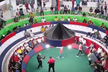 Gallera donde ocurrió el ataque armado en la comunidad La Valencia, de Ecuador.